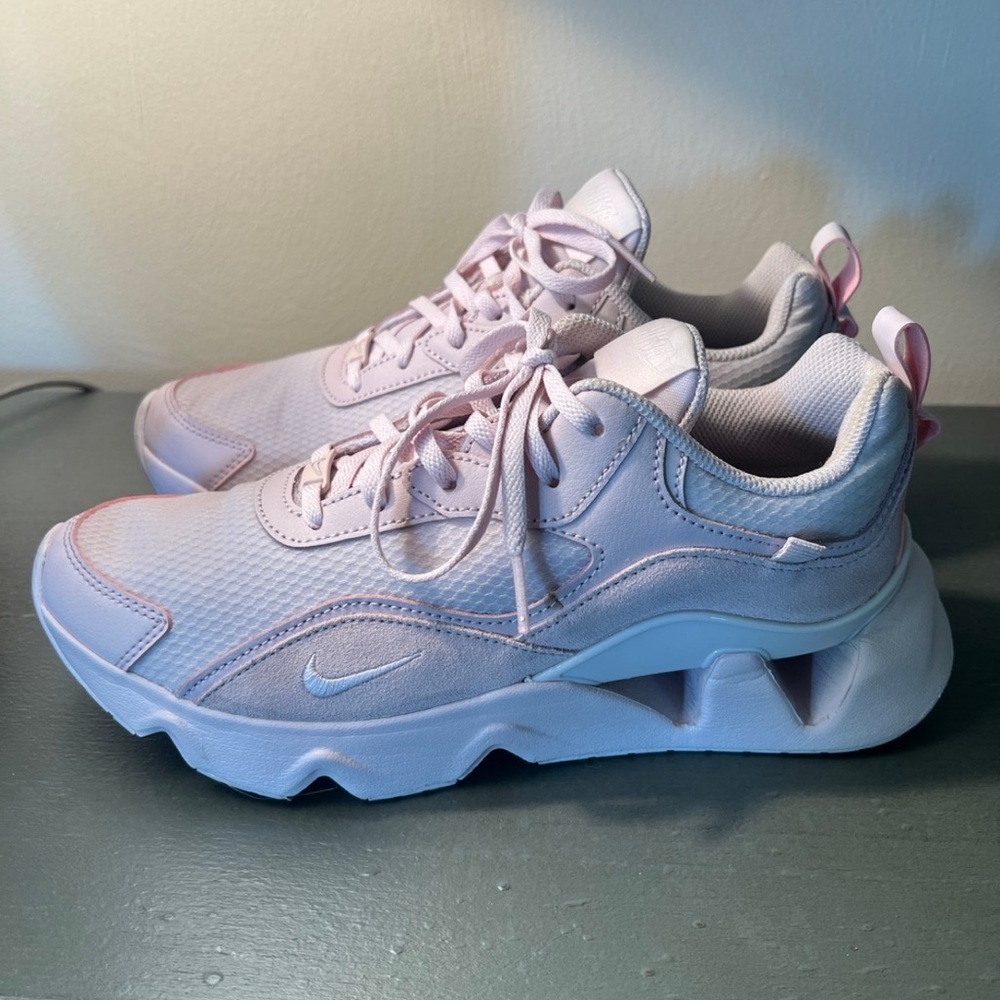 Nike RYZ 365 2 Barely Rose Lace Up Running Sneaker - 9